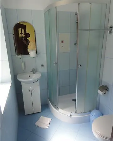 Séjour chez l'habitant Roza *